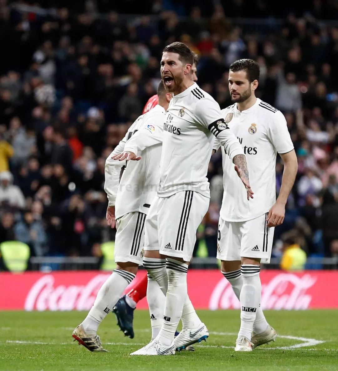 关于皇家马德里内部会议纪要流出——窗口期篮板制胜，国王杯使命明确，心理建设被强调的信息-澳门六合彩网