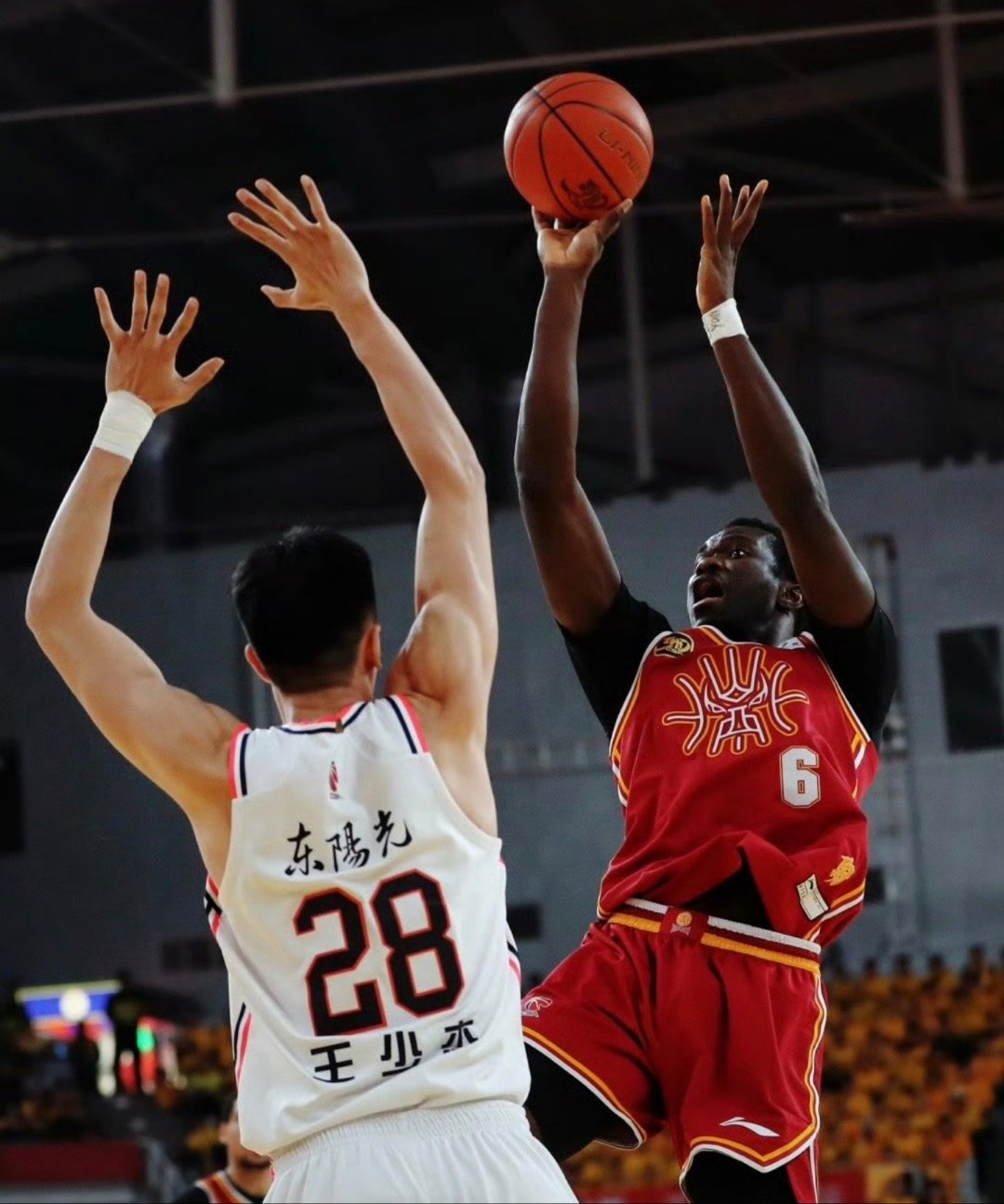 今晨CBA季后赛传出新动向,达拉斯独行侠状态回暖,管理层表态:球迷炸锅,年轻球员得到机会的简单介绍-澳门六合彩网