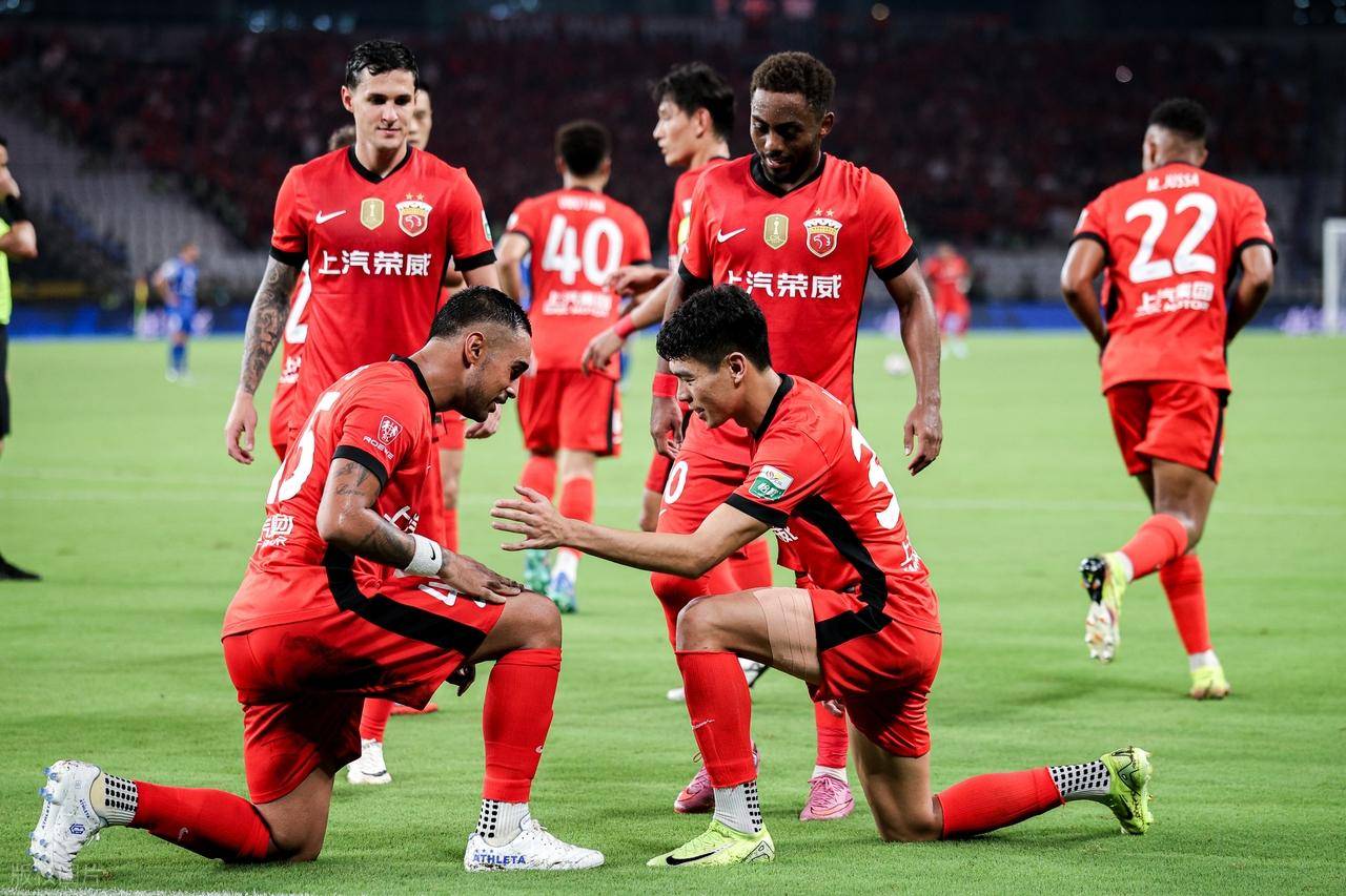 赛地聚焦——亚冠集结日热度飙升;北京首钢防线松动;气氛紧张;赛季目标并未改变的简单介绍-澳门六合彩网